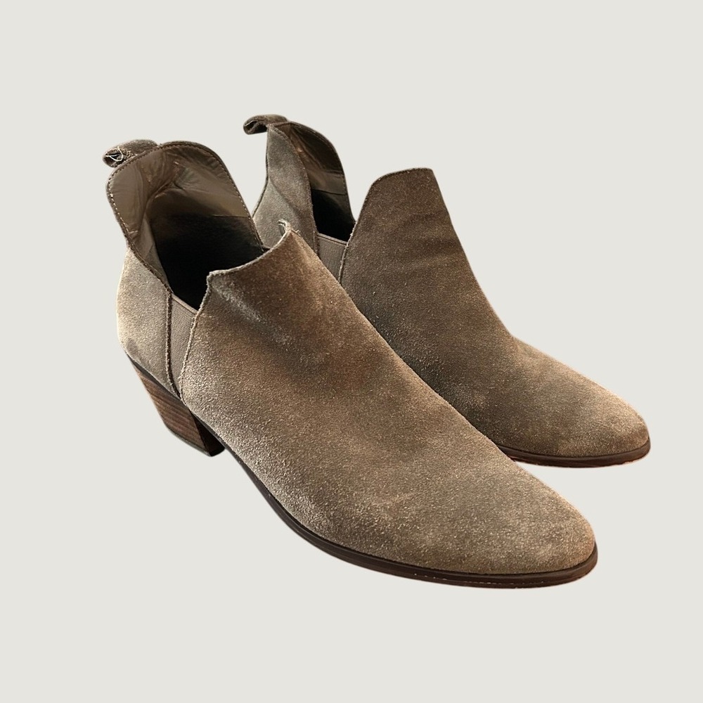 Crown Vintage Betila Grey Suede Side Cutout Ankle Boots Womens 10M CVBETILA
